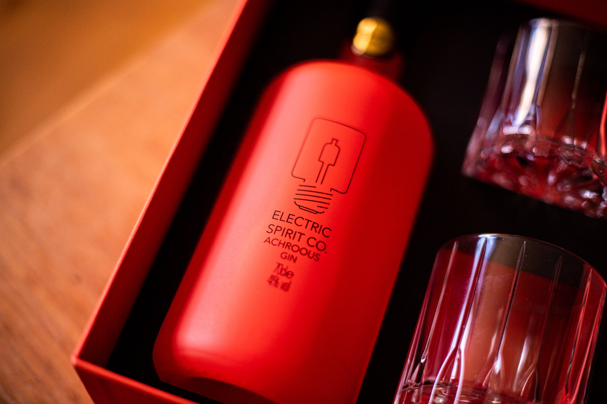 Electric x Riedel Gift Set